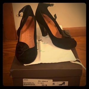 Chie Mahara like new “Amis” adorable high heels!